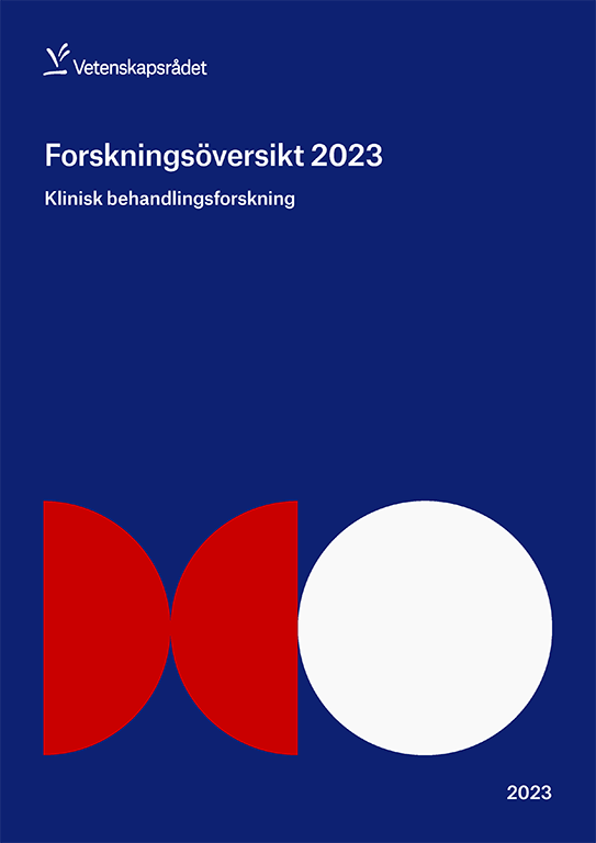 Rapportomslag i blått med titeln Forskningsöversikt 2023: Klinisk behandlingsforskning.